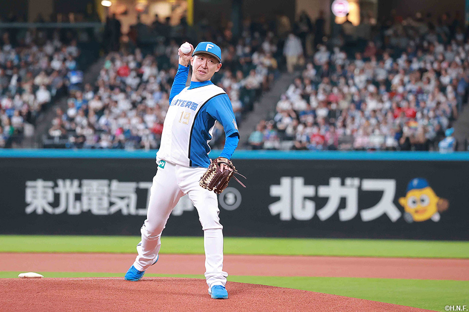 金子千尋投手引退セレモニー17