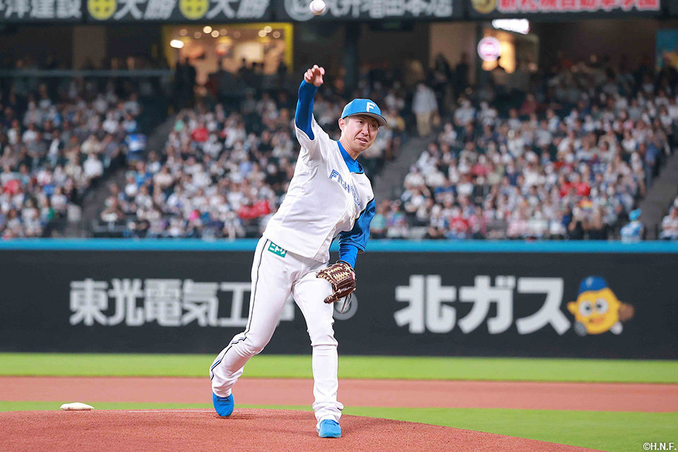 金子千尋投手引退セレモニー19