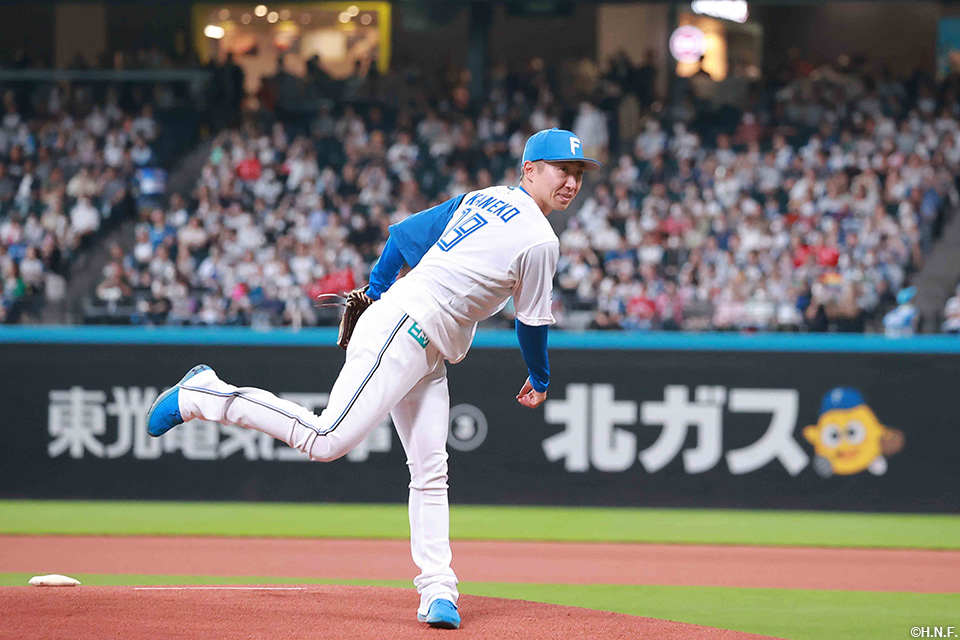 金子千尋投手引退セレモニー20