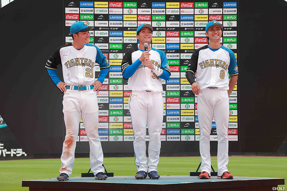 ヒーローの清宮選手、郡司選手、淺間選手02