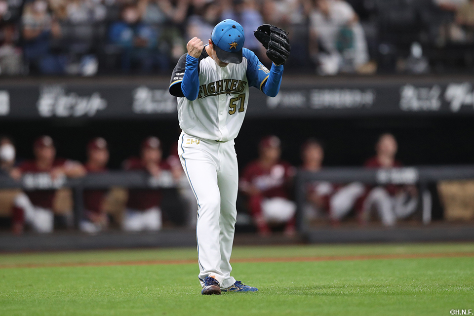 4回表、併殺に打ち取った北山投手