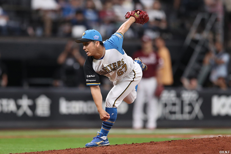 6回、二番手の山本拓投手