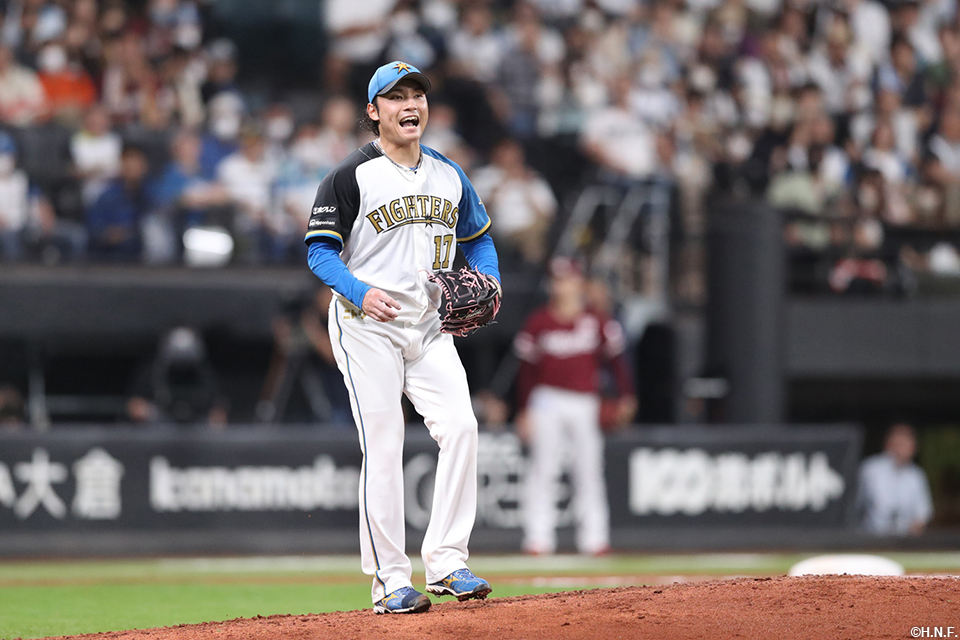 6回表、ピンチを切り抜けた伊藤投手