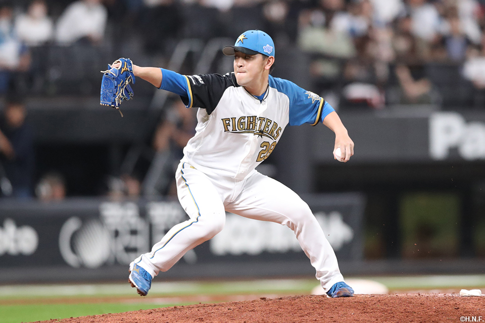 9回、四番手の河野投手