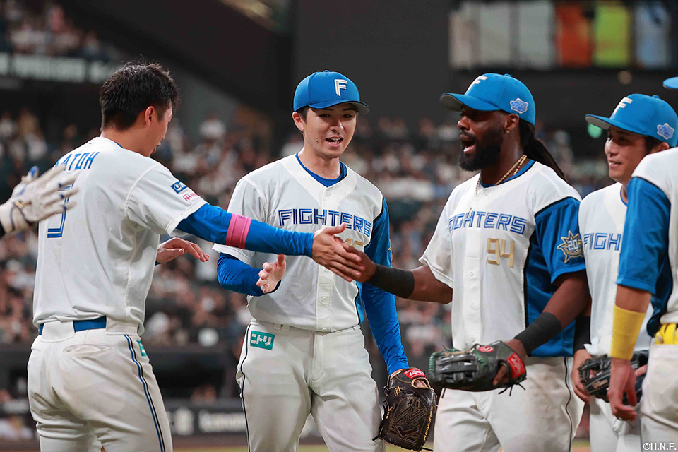 8回表を抑えた上沢投手03