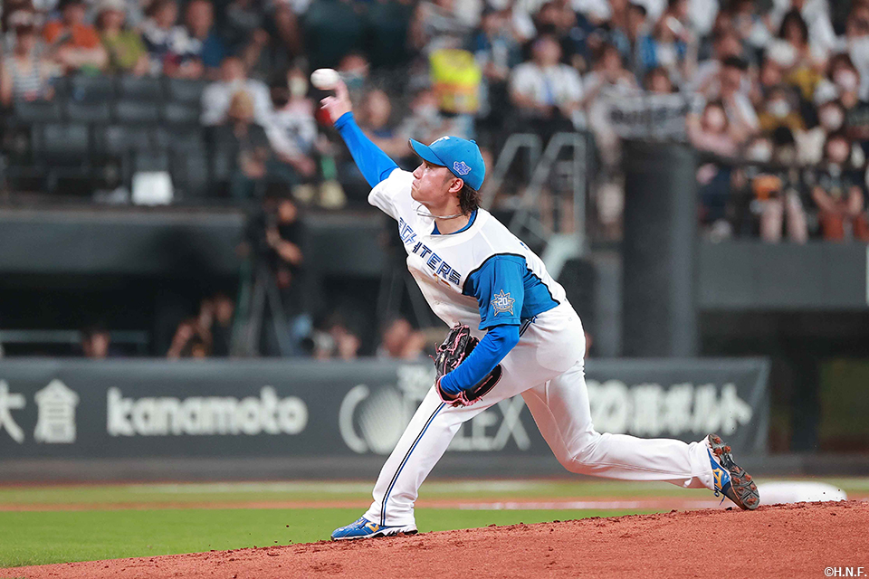 先発の伊藤投手02