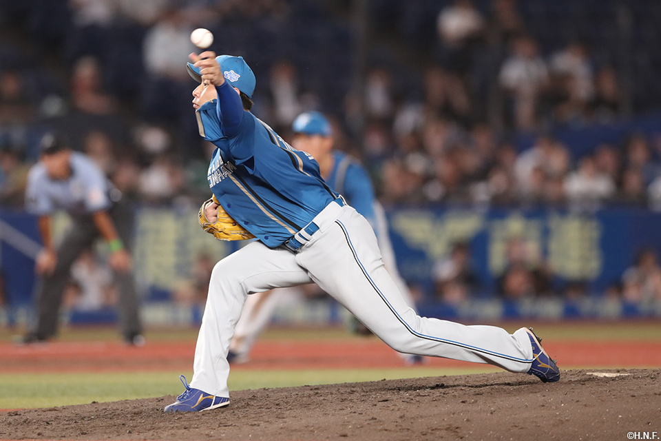 先発の加藤貴投手03