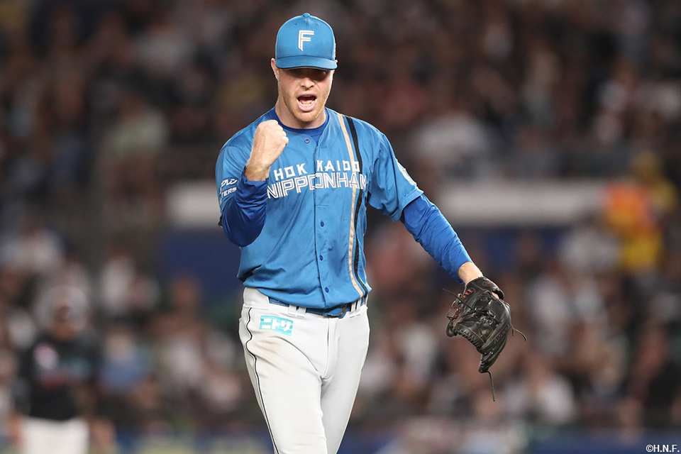 7回裏を抑えたマーベル投手