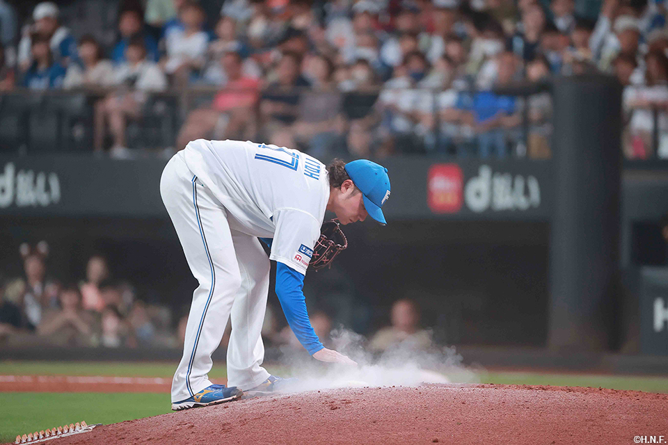 先発の伊藤投手02