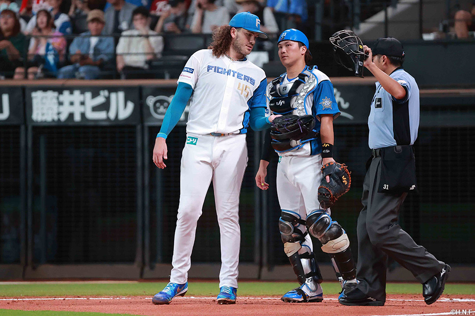 先発のポンセ投手04