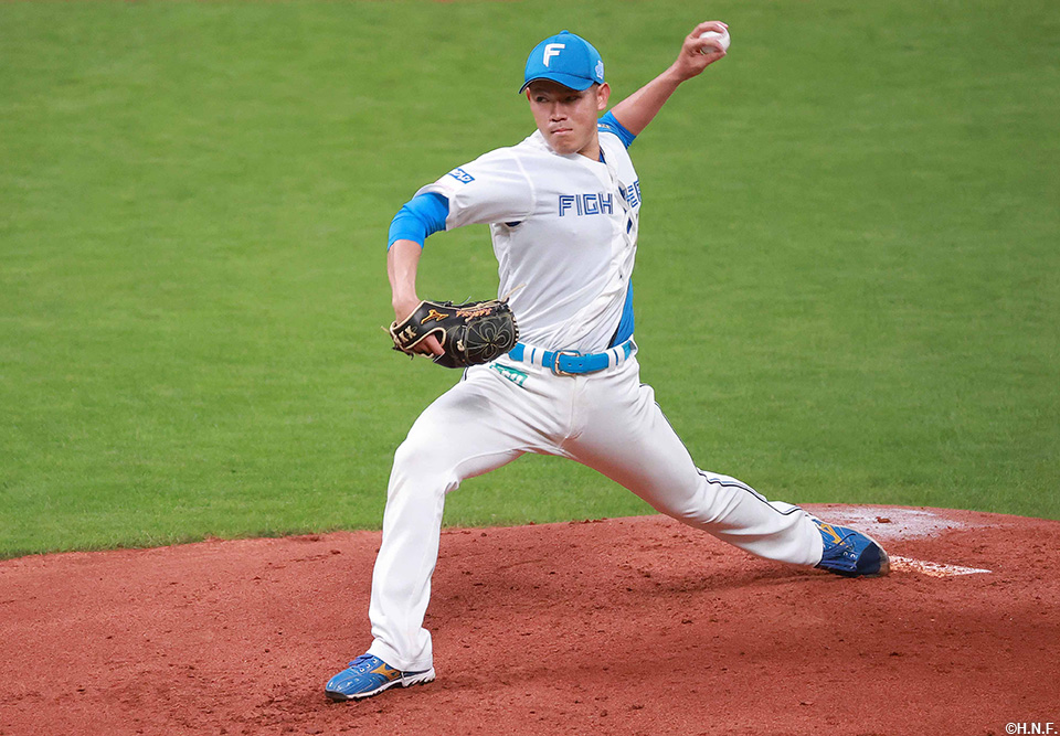 先発の根本投手02