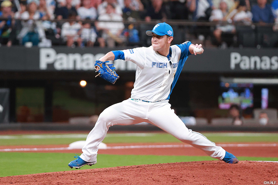 7回、三番手の河野投手