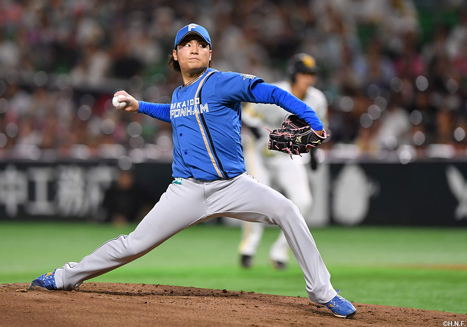 先発の伊藤投手01