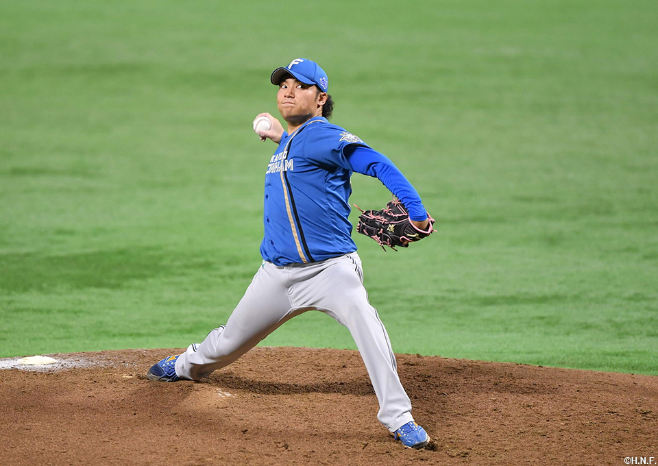 先発の伊藤投手02