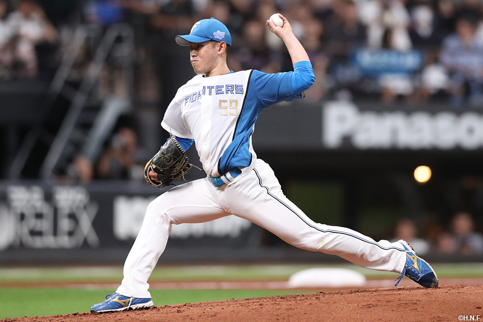 先発の根本投手02