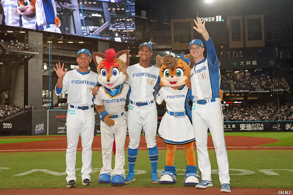 ヒーローの3選手02