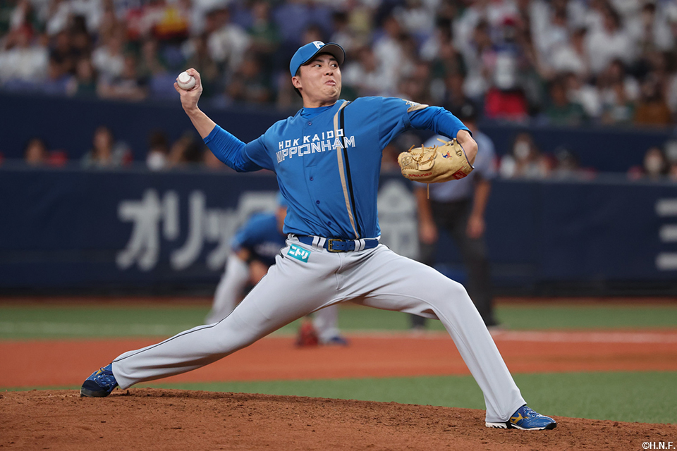 11回、三番手の田中正投手