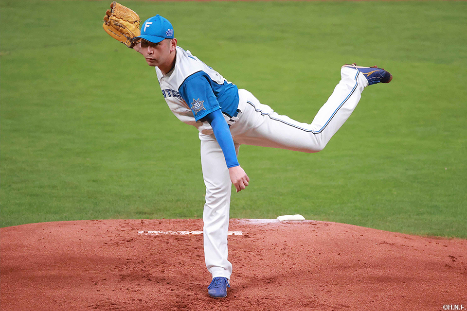 先発の加藤貴投手03