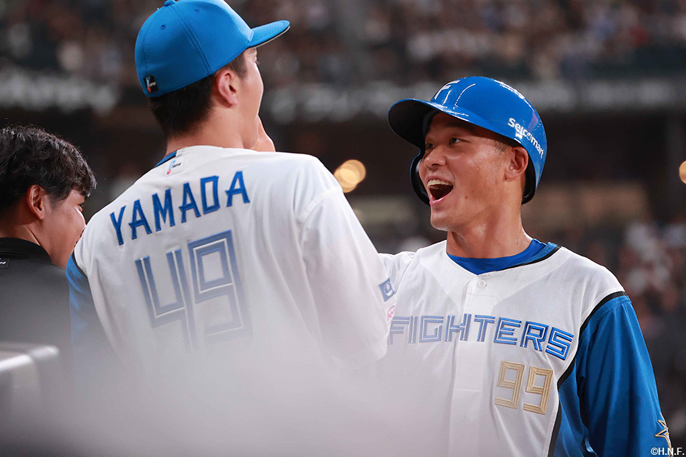 2回裏、生還した王選手