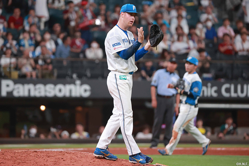 6回、二番手のマーベル投手