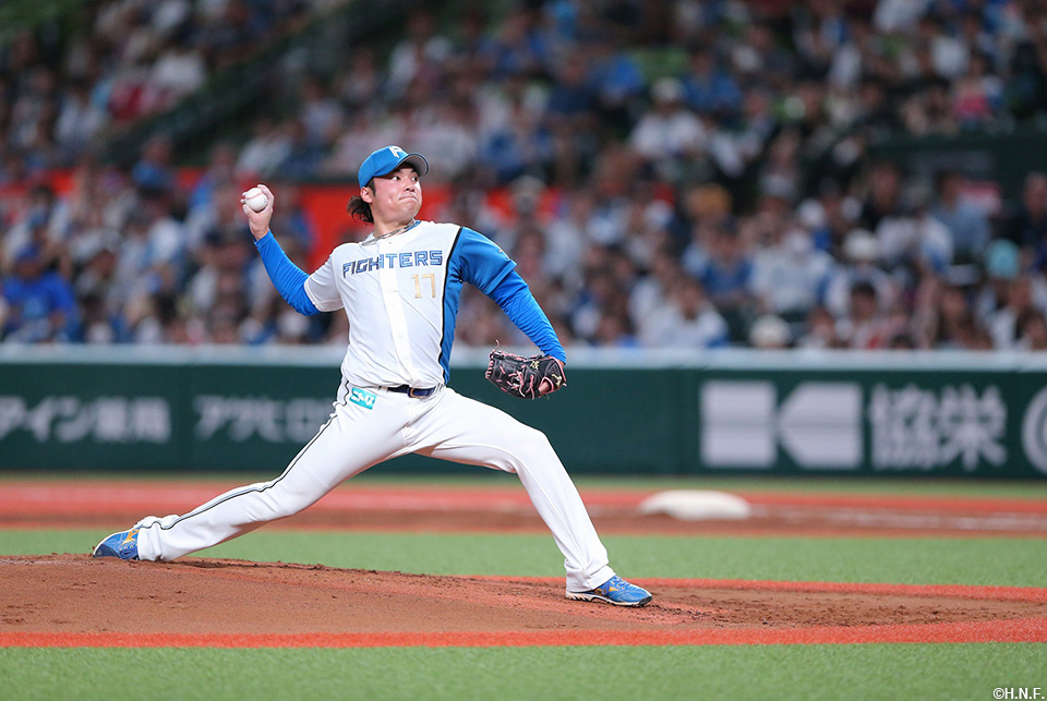 先発の伊藤投手01