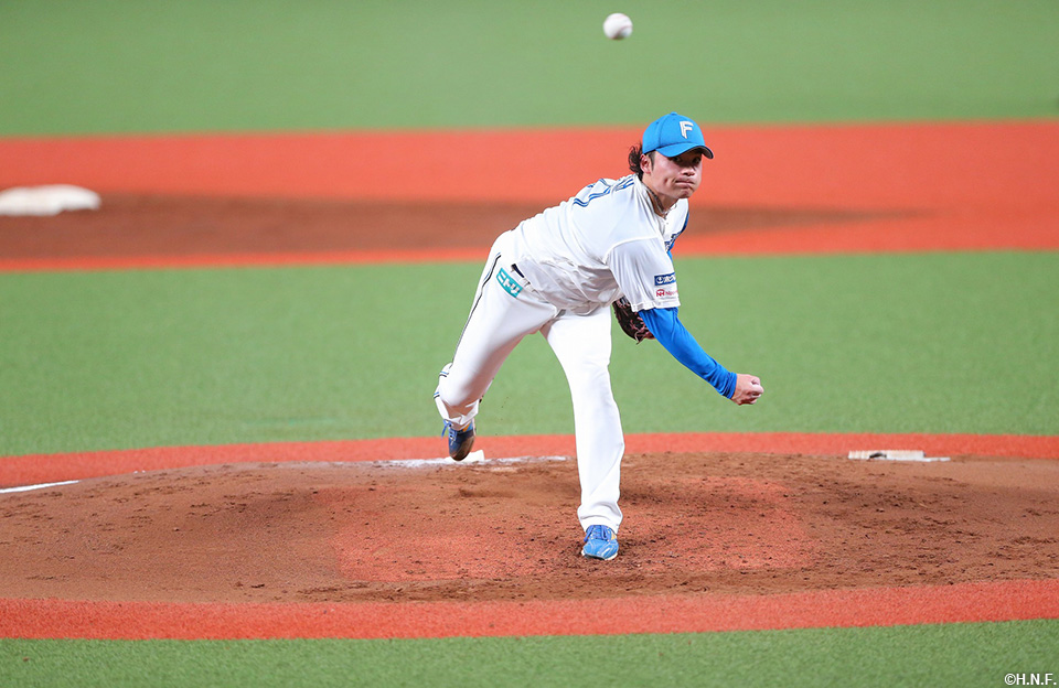 先発の伊藤投手02