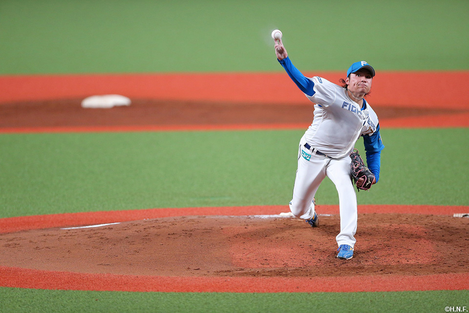 先発の伊藤投手03