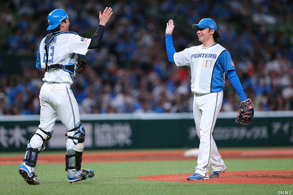 伊藤投手が完封でゲームセット