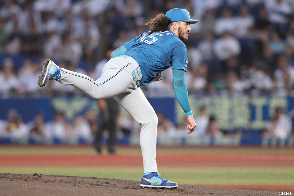 先発のポンセ投手01