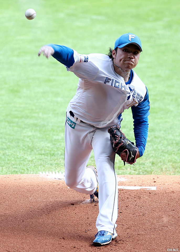 先発の伊藤投手02