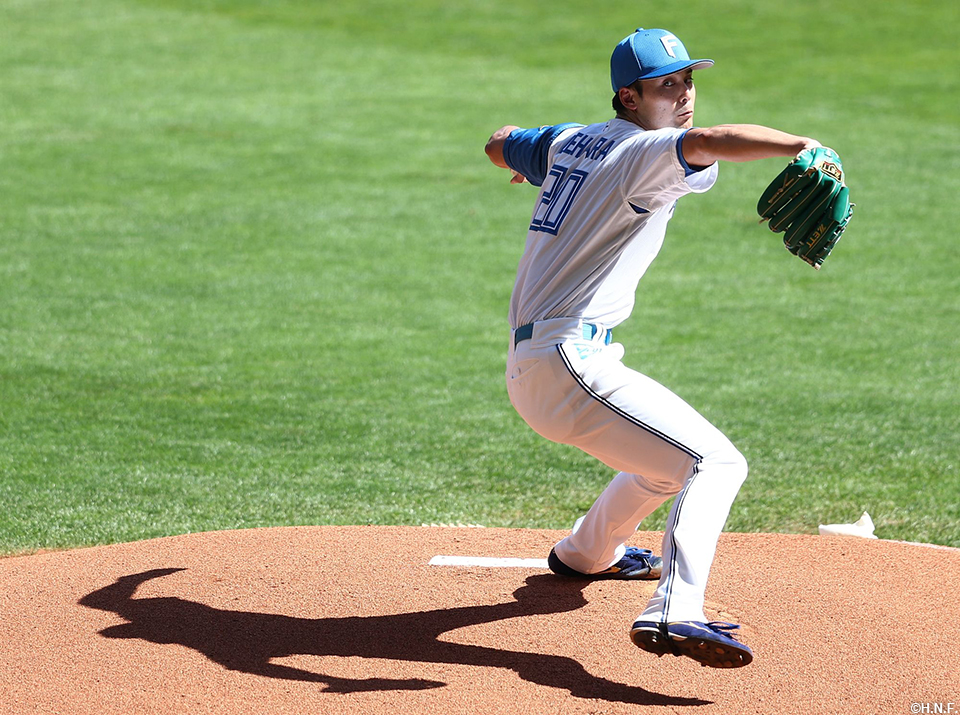 先発の上原投手02