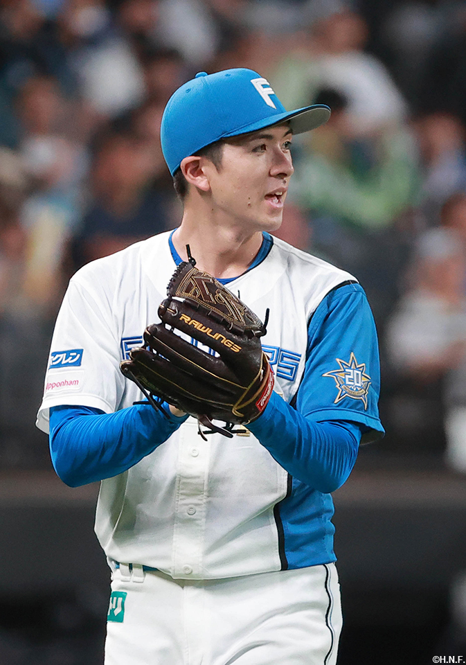 3回表を抑えた上沢投手