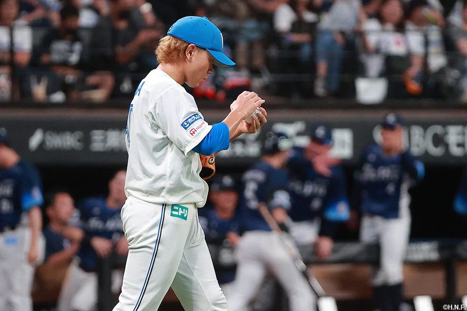 7回表、失点を許した福田投手