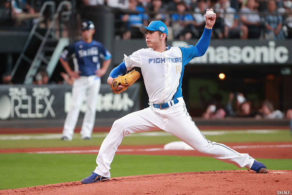 先発の加藤貴投手01