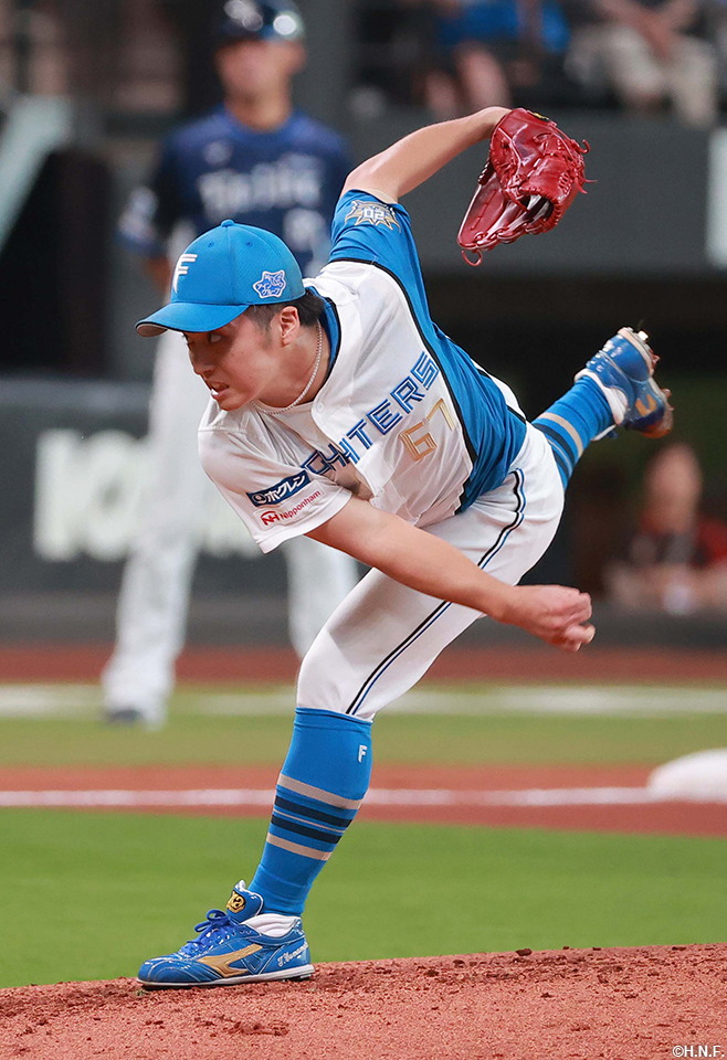 6回、二番手の山本拓投手