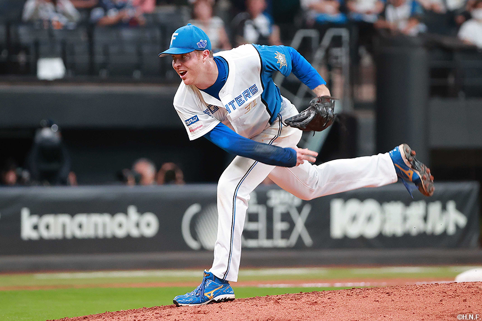 8回、四番手のマーベル投手