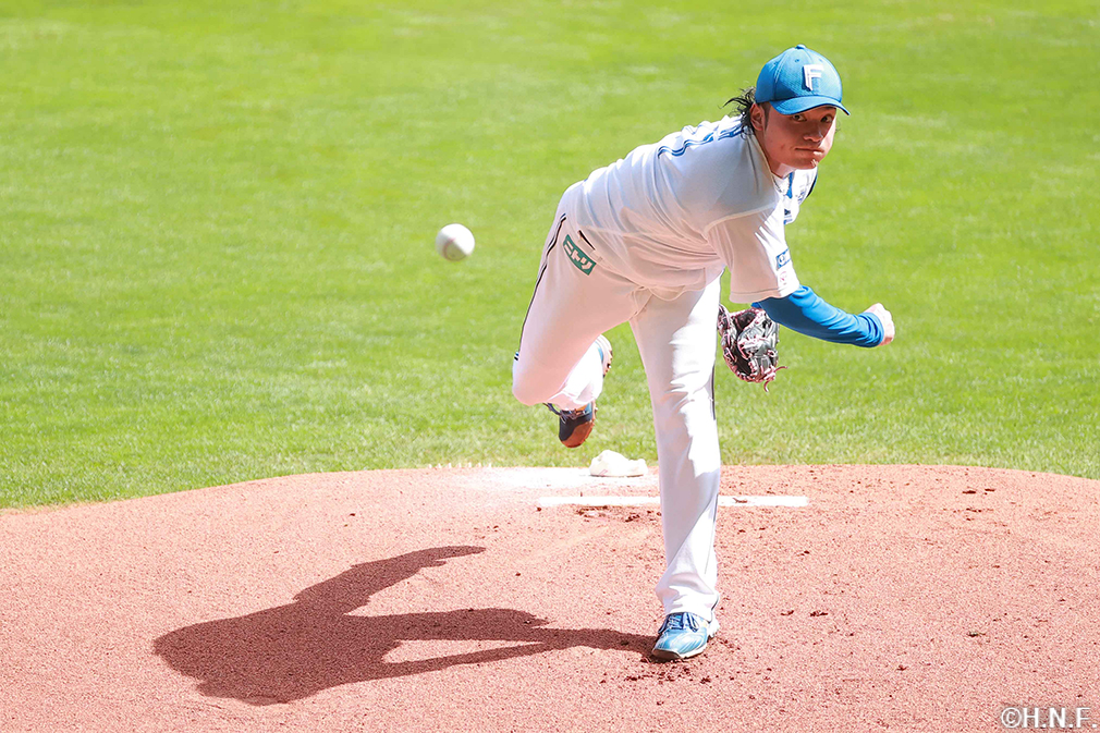 先発の伊藤投手02