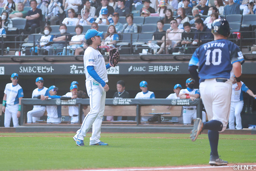 3回表、追加点を許した伊藤投手02