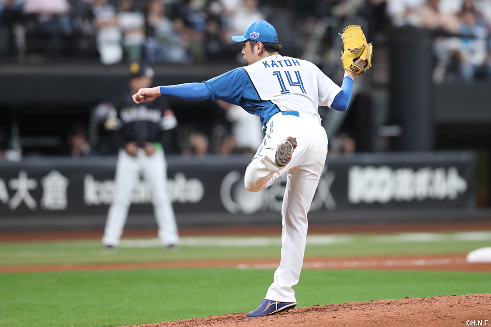 先発の加藤貴投手02