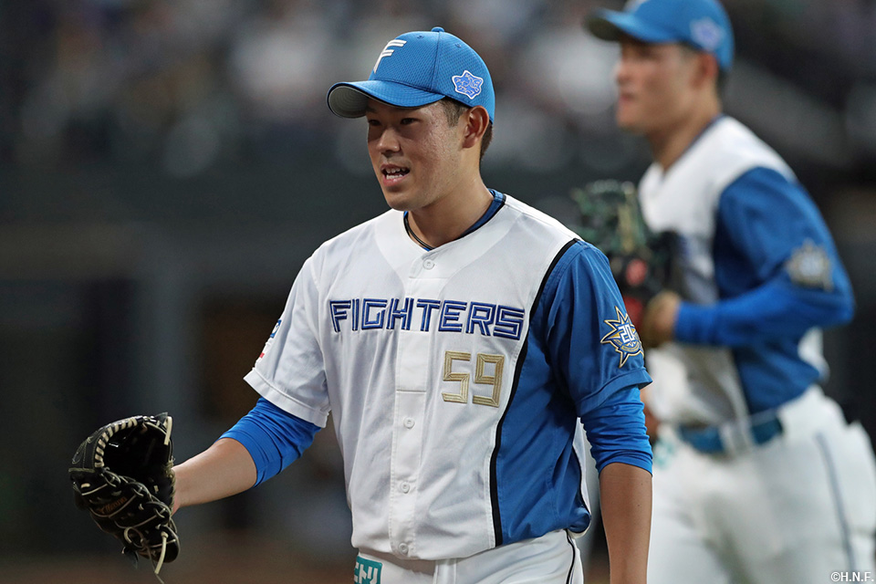 先発の根本投手03