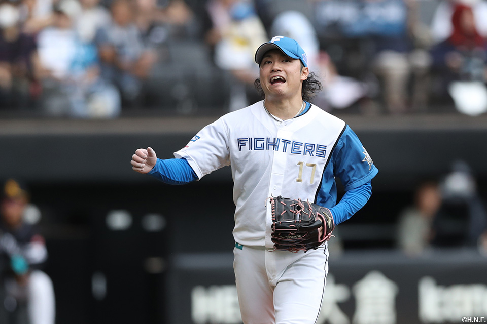 4回表のピンチを抑えた伊藤投手