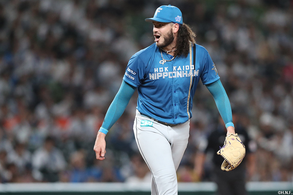 先発のポンセ投手