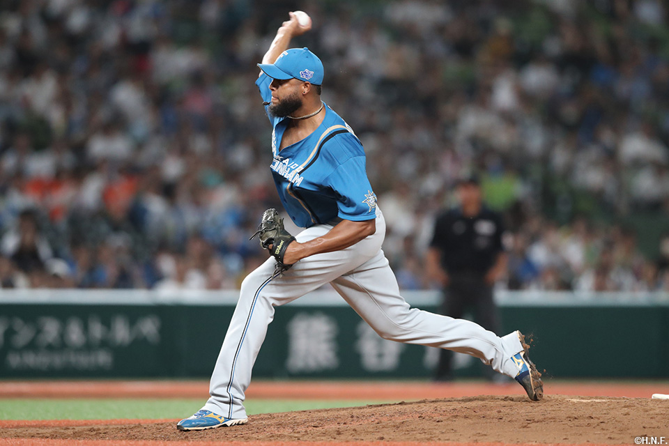 6回、二番手のロドリゲス投手