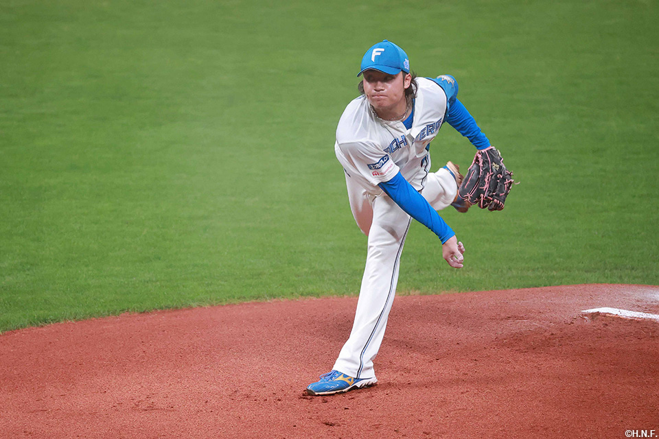 先発の伊藤投手01