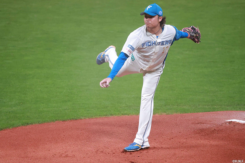 先発の伊藤投手02