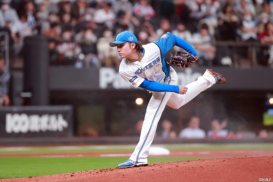 先発の伊藤投手03