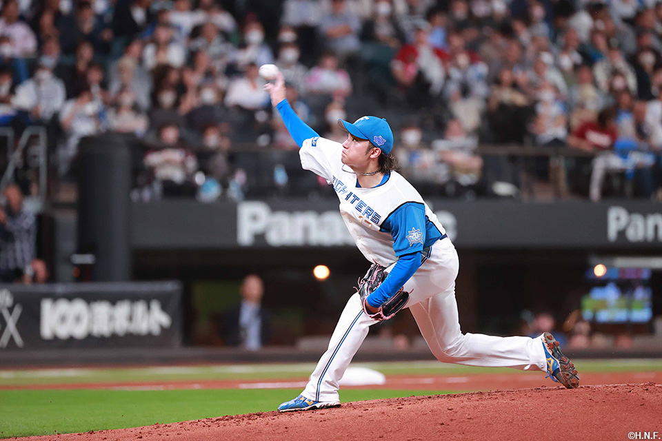 先発の伊藤投手05