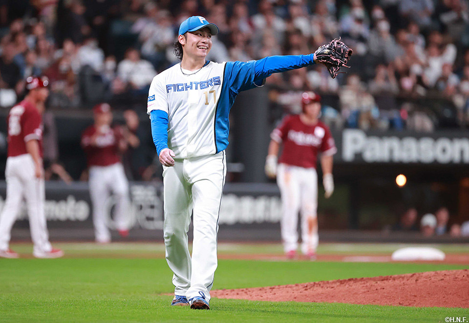 5回表のピンチを抑えた伊藤投手02