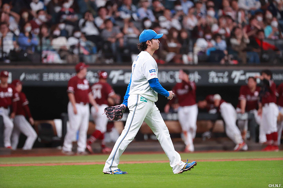 9回表、勝ち越しを許した伊藤投手