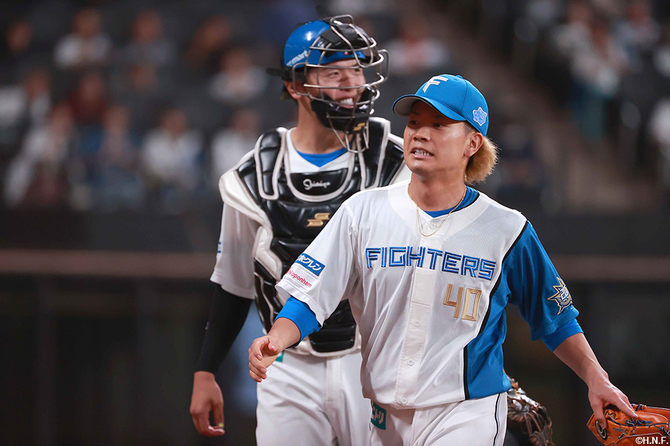 8回表、三者凡退に抑えた福田俊投手